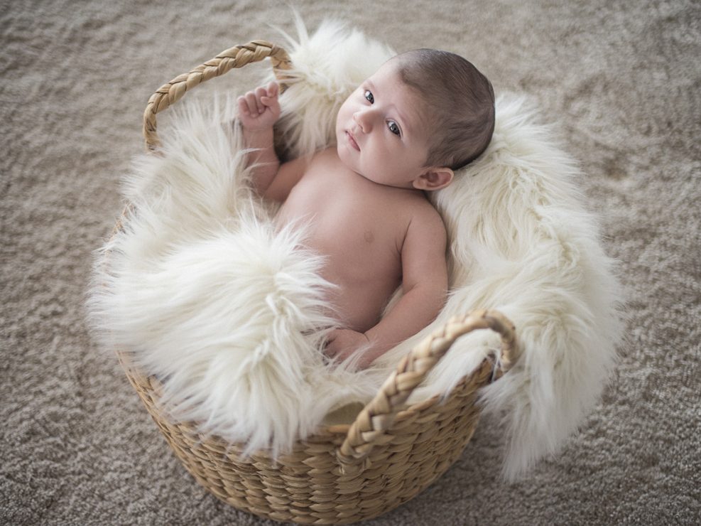 shooting-photo-bebe-nouveau-ne-maternite-lausanne-studio-photographe
