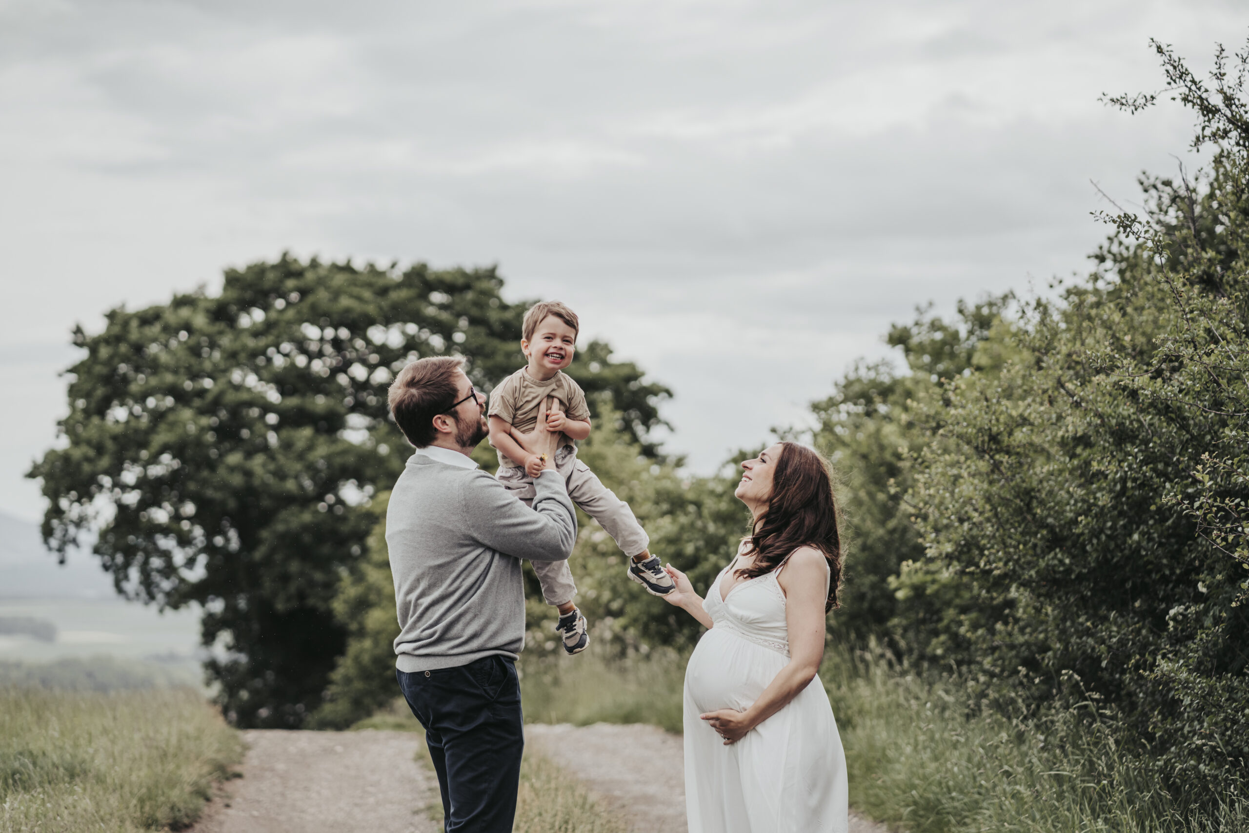 Lausanne-photo-shooting-portrait-famille-grossesse-maternite-exterieur-domicile