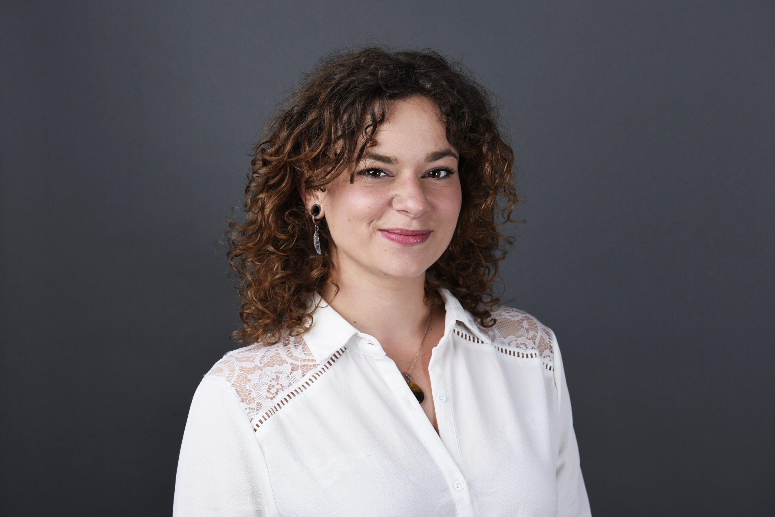 Lausanne-photo-shooting-portrait-professionnel-cv-reseaux-studio-entreprise-exterieur